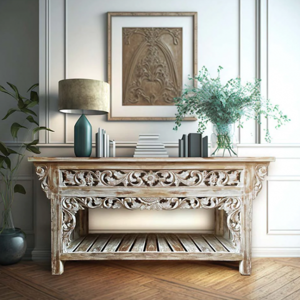 Meja Konsol dengan Detail Ukir